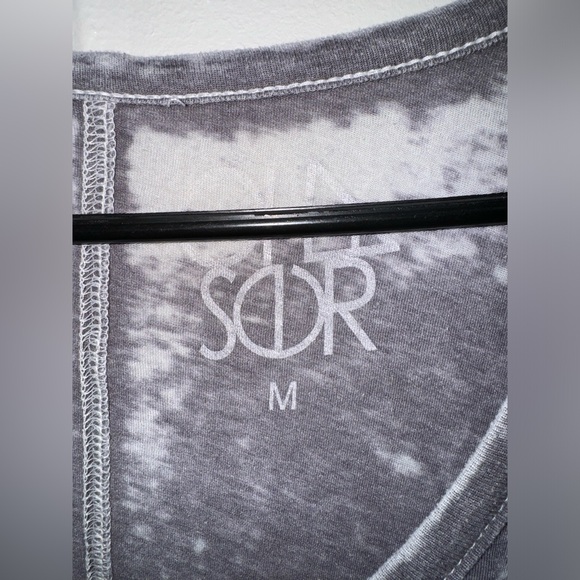 CHASER Floral Mane Gray Burnout Long Sleeve T-Shirt Sz Medium - Picture 4 of 6